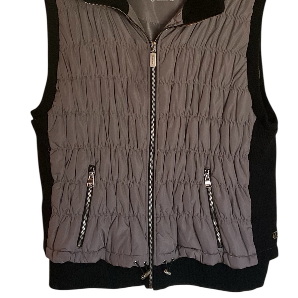 Calvin Klein Performance Vest - Picture 3 of 6
